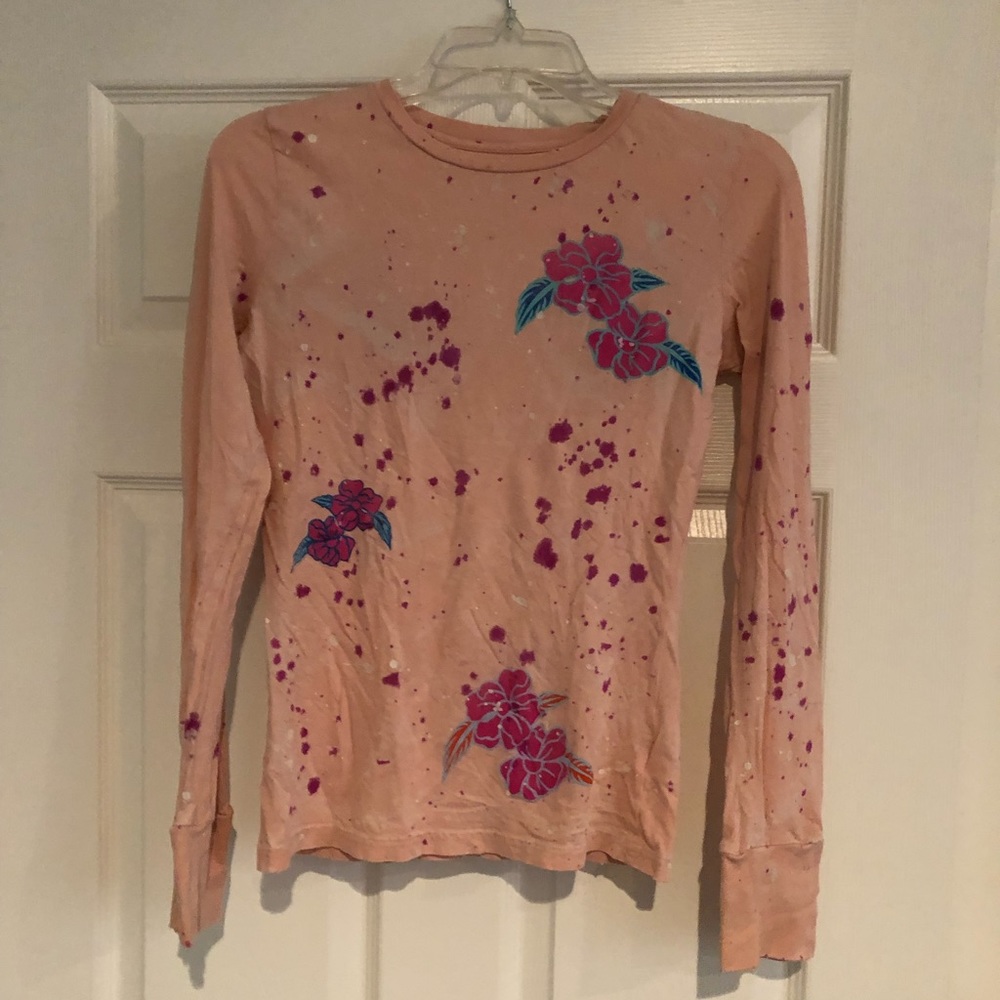 Grail long sleeve shirt.